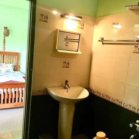 Panthalams Homestay Thekkady Exterior photo